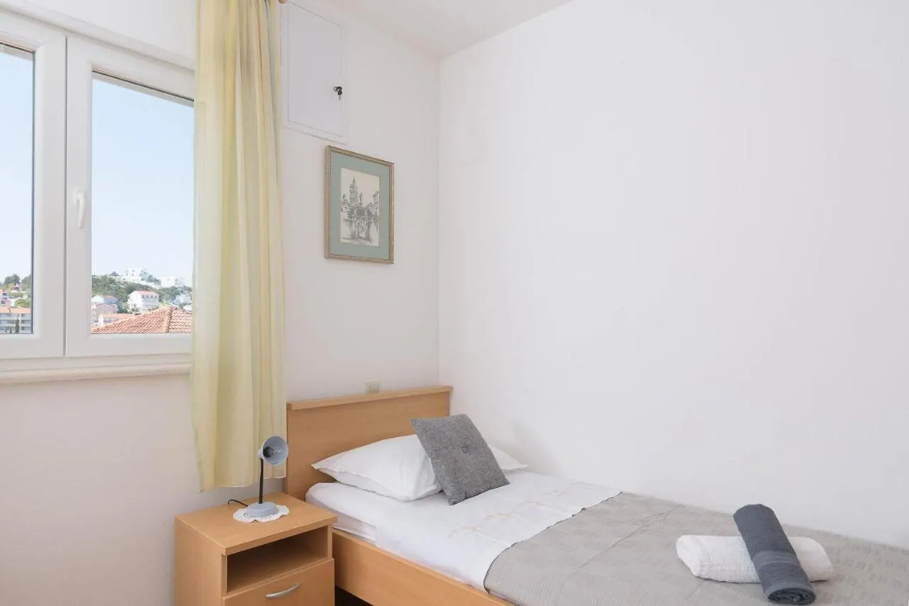 Apartments Ivan